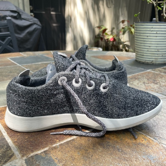 allbirds Women’s Wool Runners Natural Grey/Light Sole - Picture 6 of 7